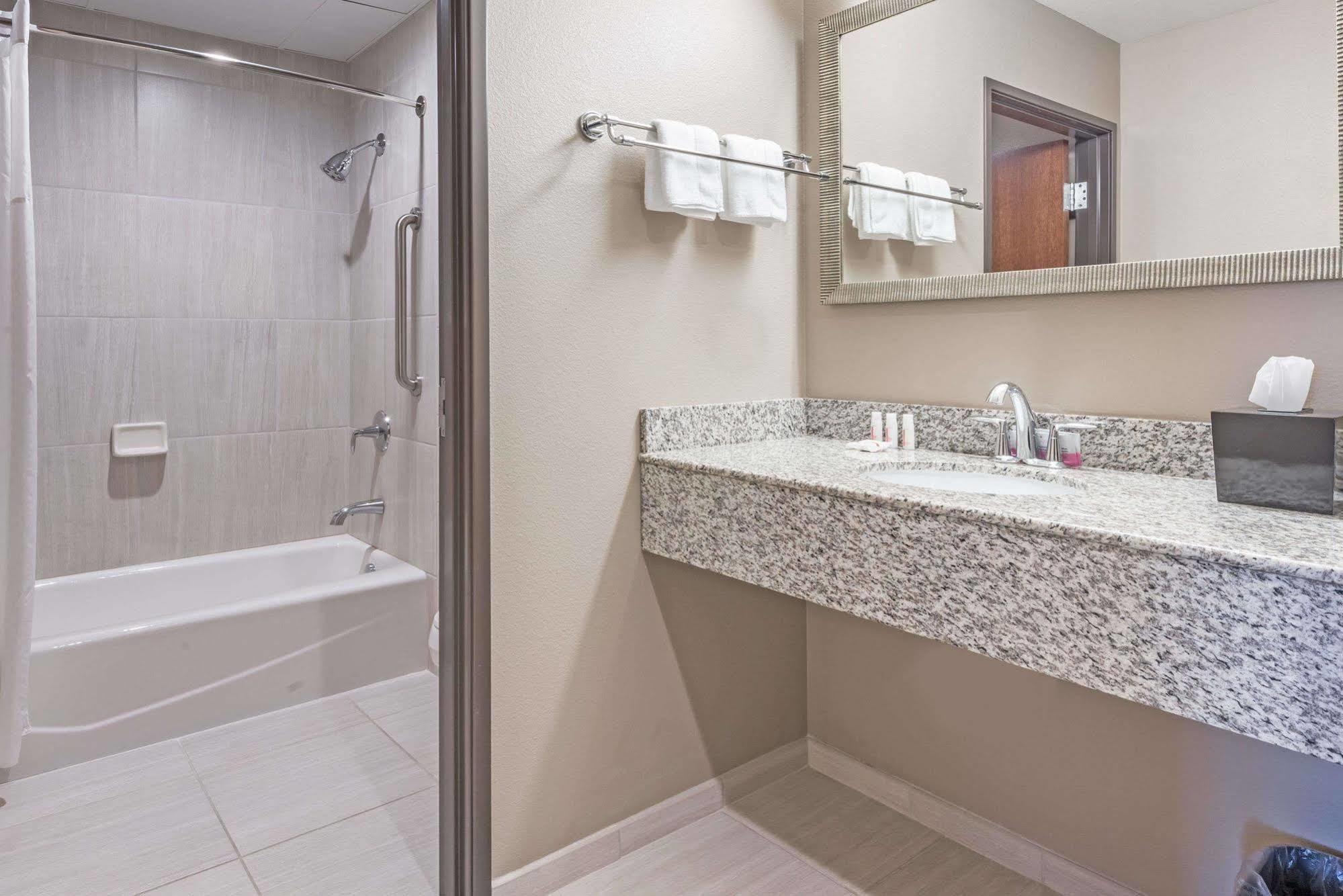 Baymont By Wyndham Bellevue Otel Dış mekan fotoğraf